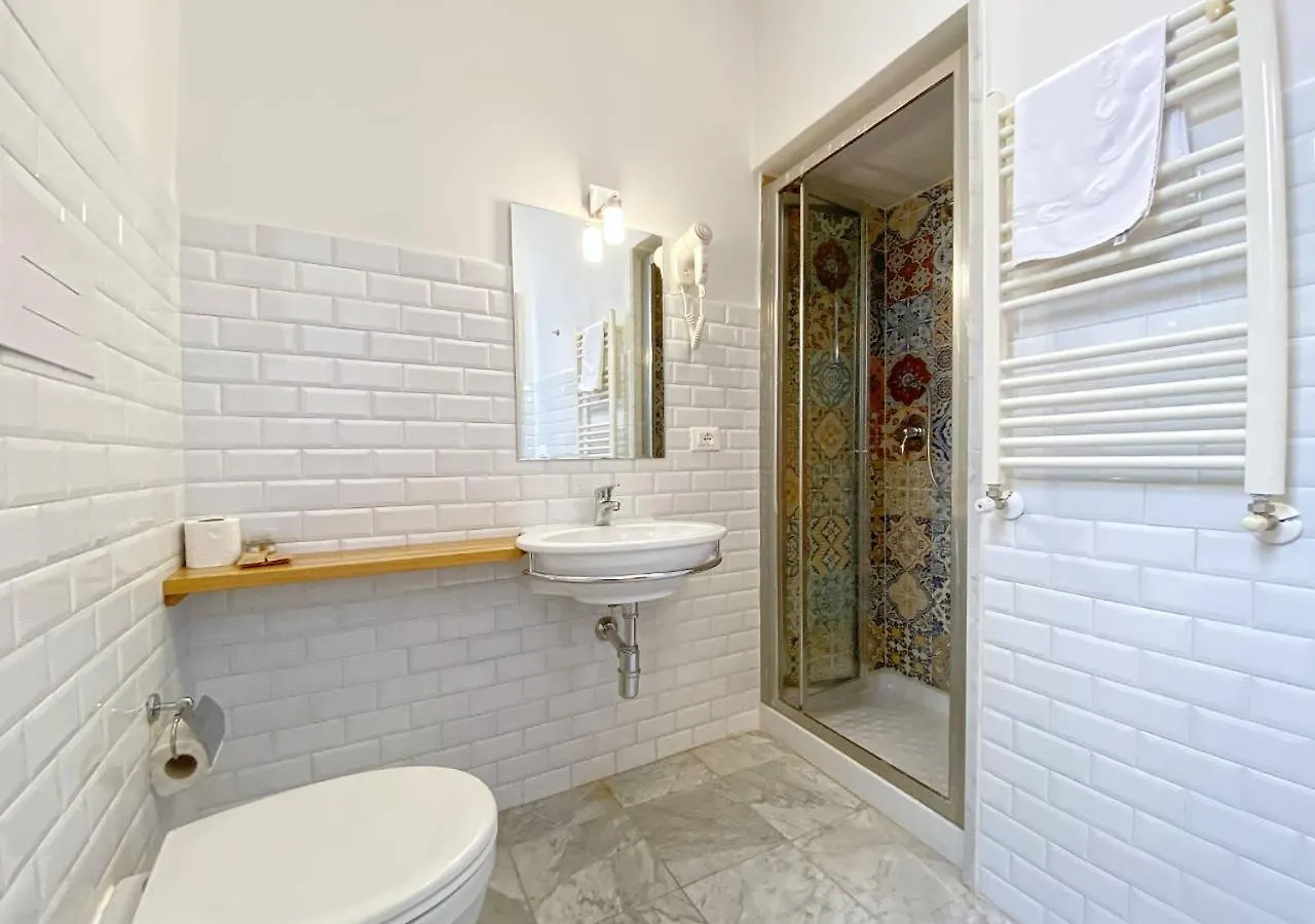 Bed & Breakfast Solemar Sicilia - Monaco Rooms Palermo